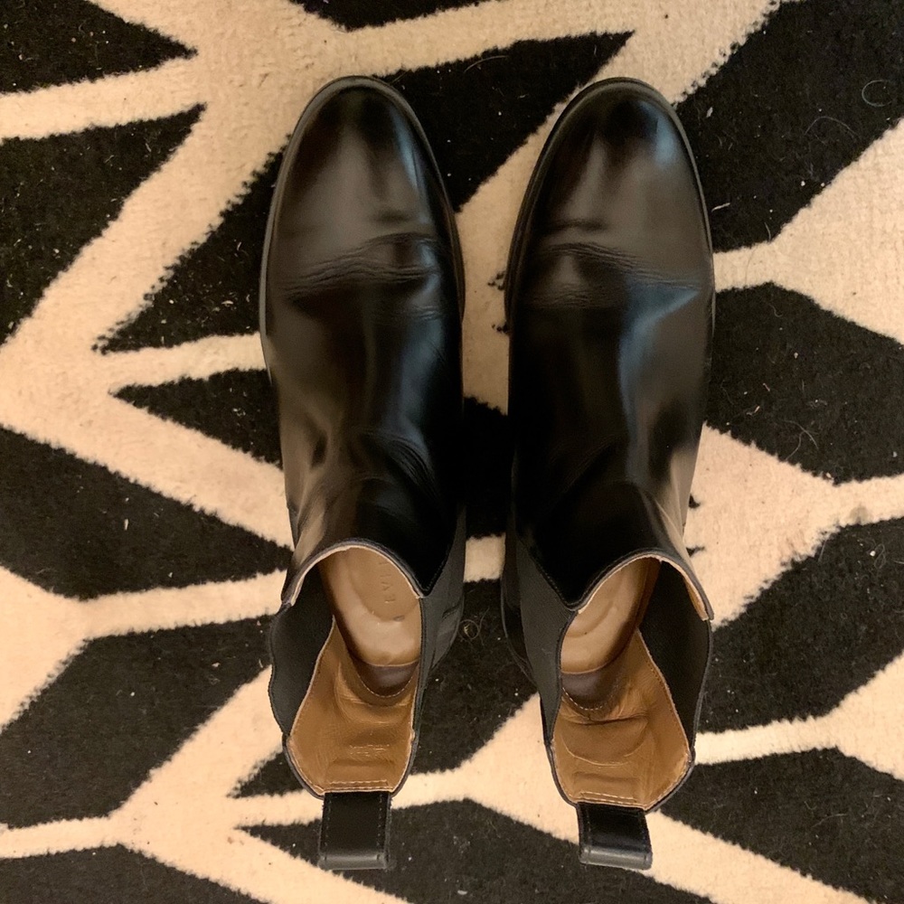 Everlane The Modern Chelsea Boot